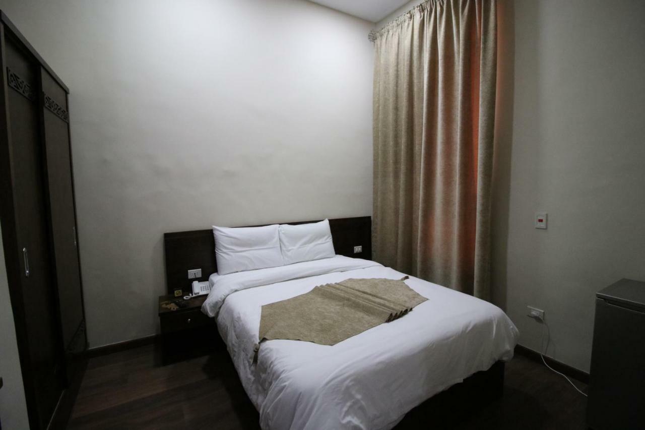 Hotel Miramar Talaat Harb Square
